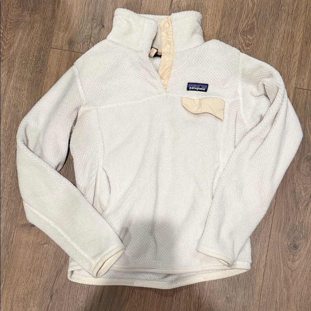 Patagonia Women's Off-White Cowl Neck Sweater